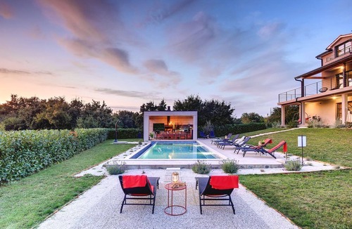 Smoljanci Villa | Villa Drvo - Five Bedroom Villa, Sleeps 10