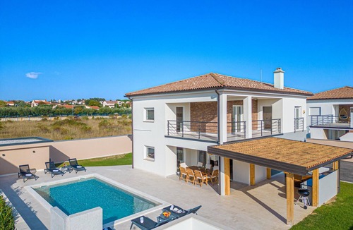 Vodnjan Villa | Villa Dvor