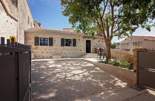 Vrznaveri House | Villa Dvori