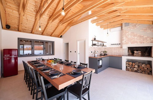 Sukosan Villa | Villa Elaia with heated pool and traditional tavern