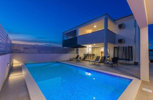 Sikici Villa | Villa Ema and Ana