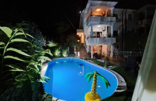 Opric Villa | Villa Emily