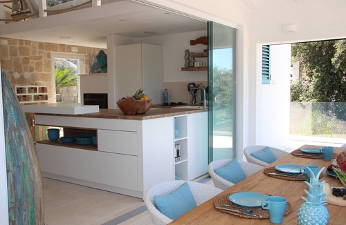 Milna (Brac) Villa | Villa für 6 Personen in traumhafter Bucht mit Badeplattform und Bootsanleger