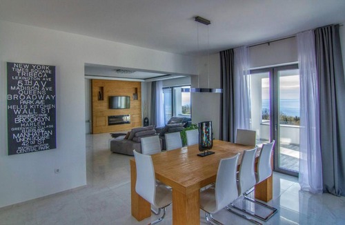 Cikovici Apartment | Villa Flora Apartment
