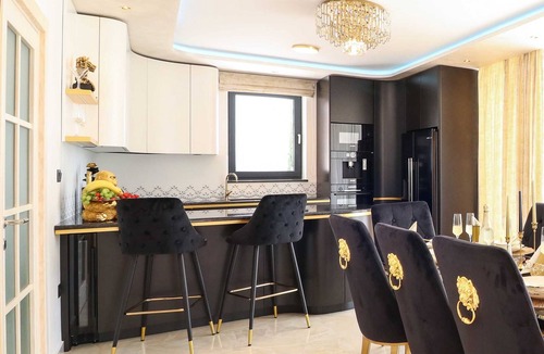 Primosten Villa | Villa Golden Lion – A Luxury Oasis with Pool, Sauna, Jacuzzi, Fitness and Stunning Sea View