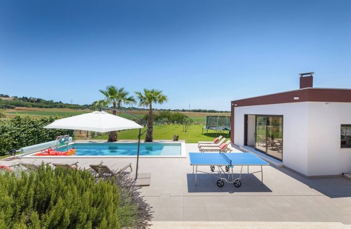 Sikici Villa | Villa GROFICA luxury and romance, heated pool, jacuzzi, tavern and near to sea