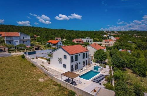 Pridraga Villa | Villa Hadrian