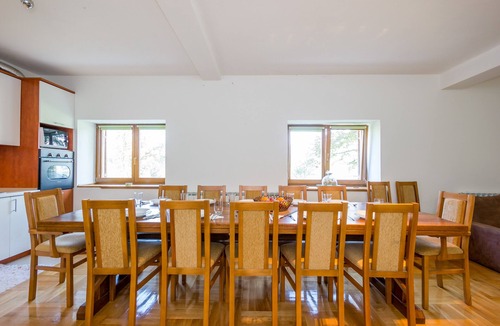 Gorinka Apartment | Villa Hills