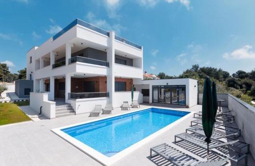 Medulin Villa | Villa Histra with Private Pool and Sea View