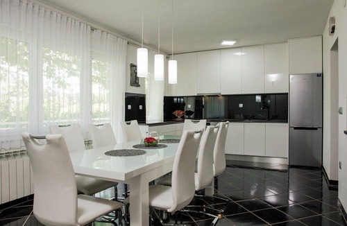 Gornja Glavina House | Villa in Croatia near Blue & Red Lakes