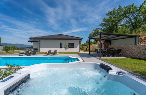Podbablje Villa | Villa in Makarska hinterland with Whirlpool, Finnish sauna, Heated pool, Table tennis, a playhouse and a Trampoline