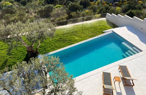 Orasac House | Villa in peaceful setting with a sea view great for friends and family