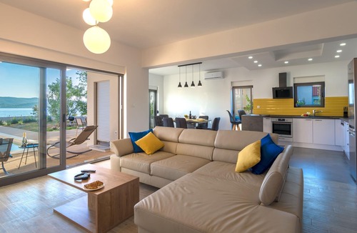 Turanj Villa | Villa in Turanj with Stunning Sea Views