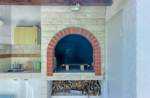 Slatine Apartment | VILLA JELA