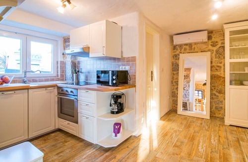 Garica Villa | Villa Josip, (15481), Garica, hr