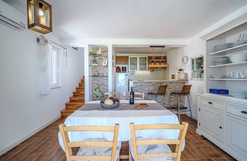 Cove Makarac (Milna) Villa | Villa Julia with a private heated pool and hot tub, ideal for large groups