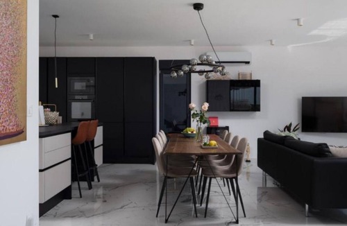 Businci House | Villa Julian mit beheiztem Pool by Interhome