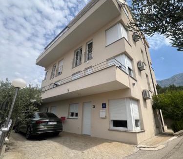Tucepi Apartment | Villa Jurisic