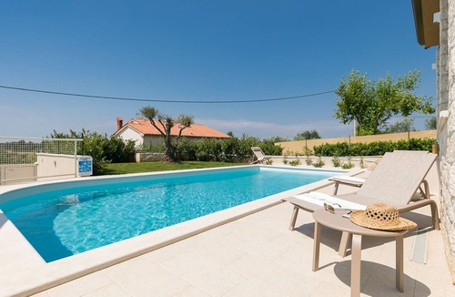 Vizinada Villa | Villa Keli by Villas Guide
