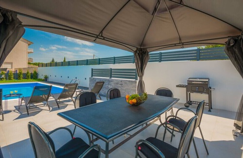 Prolozac Villa | Villa Kristina - Makarska by Villas Guide