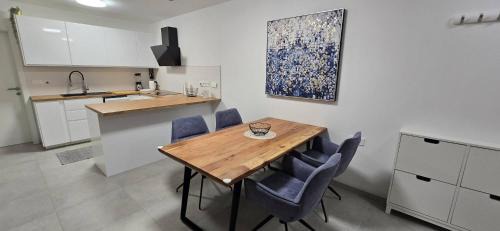 Vabriga Apartment | Villa Laganini, Apartment I&I