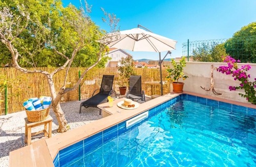 Sveti Filip i Jakov Villa | Villa Lara - Two Bedroom Villa, Sleeps 4