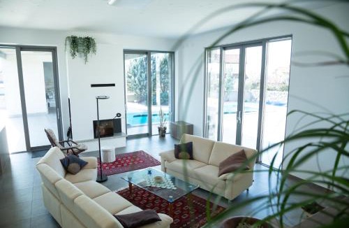 Sezana House | Villa Lavanda in Kriz Sezana with private swimpool