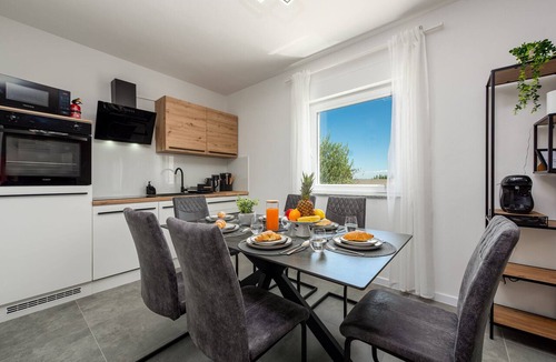 Vir Villa | Villa Len Mar ZadarVillas