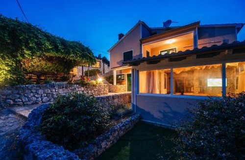 Knez Villa | Villa Lily Comfortable holiday residence