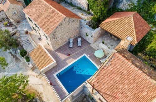 Mihanici Villa | Villa Luciana