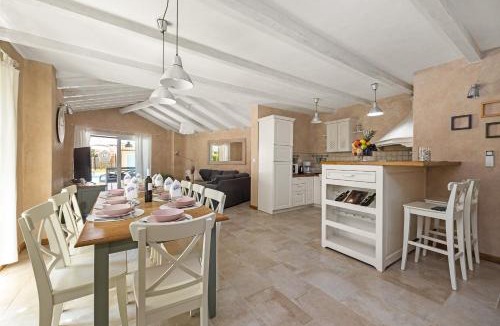 Fazana Villa | Villa Luka in Fažana with pool & playground only 600 meter from the beach