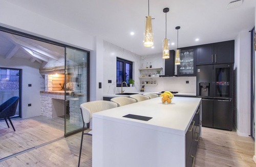 Vinisce House | Villa Lux (V9761-K1) - Vinisce