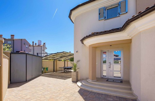 Peroj Villa | Villa Luxoria