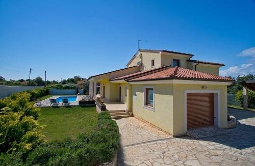 Sisan Villa | Villa MAGGIE