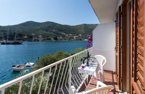 Zaton Apartment | Villa Malfi-Studio Apartment with Balcony and Sea View A2