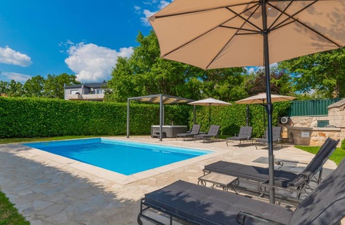 Gornja Glavina Villa | Villa Manuella - Kamena oaza by Villas Guide