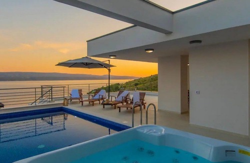 Lokva Rogoznica House | Villa Mare by Interhome