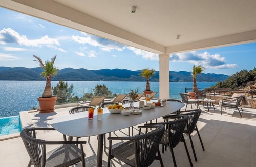 Viganj Villa | VILLA MARIS -heated pool,sauna,first row sea/beach, pets friendly