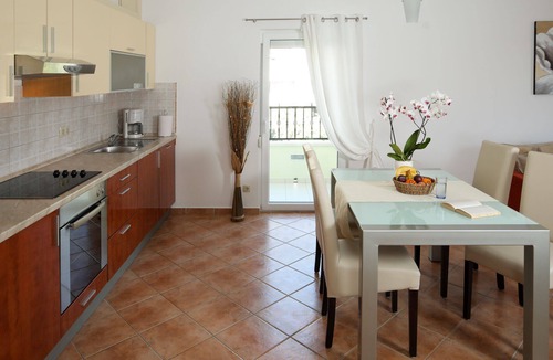 Krvavica Apartment | Villa Matija **** SWIMMING POOL HEATED, WiFi, NEAR THE BEACH, QUIET