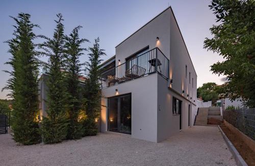 Pridraga Villa | Villa Medellin