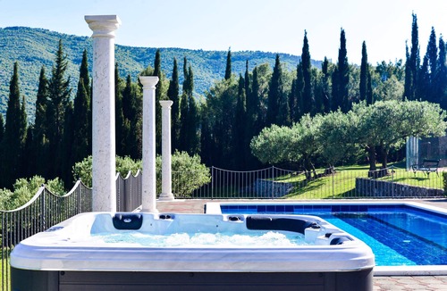 Zastolje Villa | Villa Milicic with private pool,tennis,football,basket ball,gym,hottub.