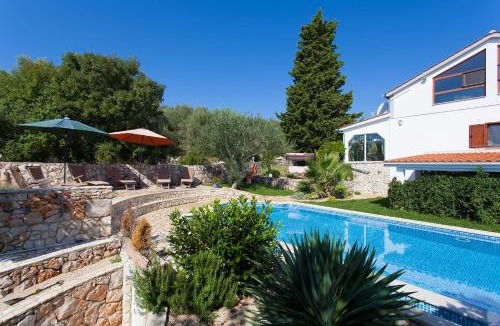 Dobrinj Apartment | Villa Mir
