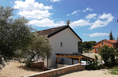 Pinezici Villa | Villa Mira with private pool