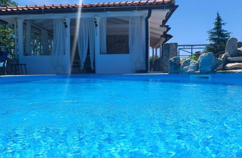 Gabonjin Villa | Villa Nana with a swimming pool