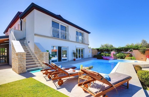 Kanfanar House | Villa near Rovinj with private pool, sauna, jacuzzi and gym