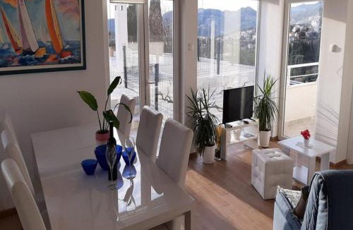 Mlini Villa | Villa Nika-Five Bedroom Villa with Pool