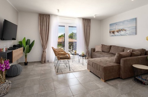 Brgod Villa | Villa Nubia with pool, close to Labin