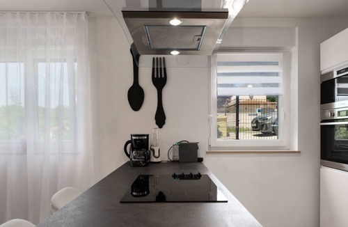 Brgod Villa | Villa Nubia with pool, close to Labin