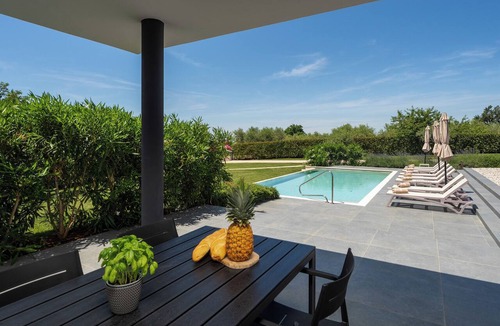 Kastelir-Labinci House | Villa Nura - Dream Villa with Ocean View, Pool, and Sauna