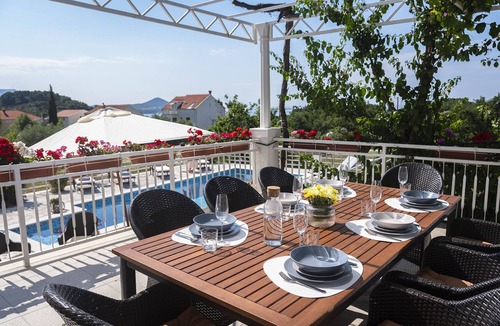 Orasac Villa | Villa Olivia - Five Bedroom Pool House